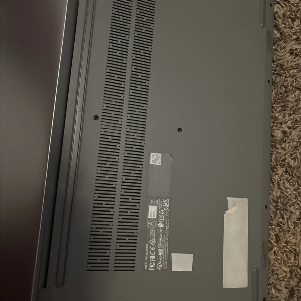 Lenovo Silver Laptop with Full-Size Keyboard and Slim Design
